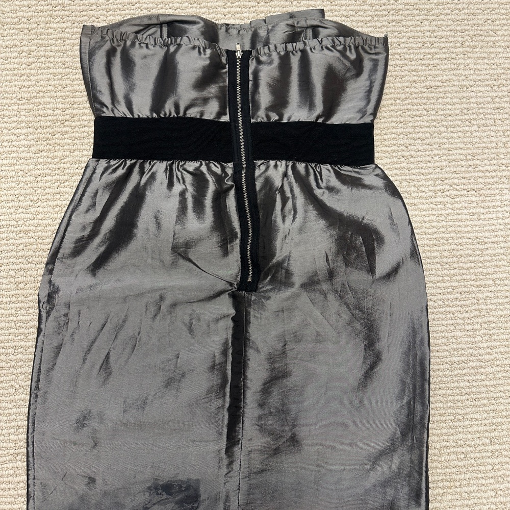 Random dresses - Picture 3 of 16